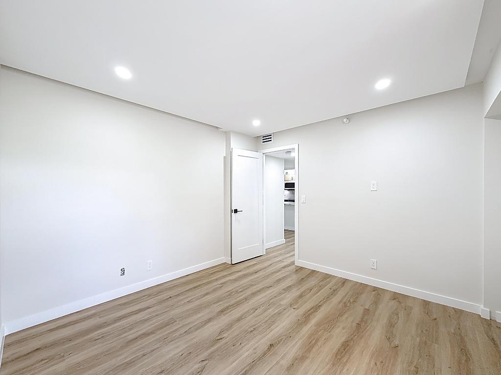 LAVERS RESORT & RACQUET CLUB - Residential