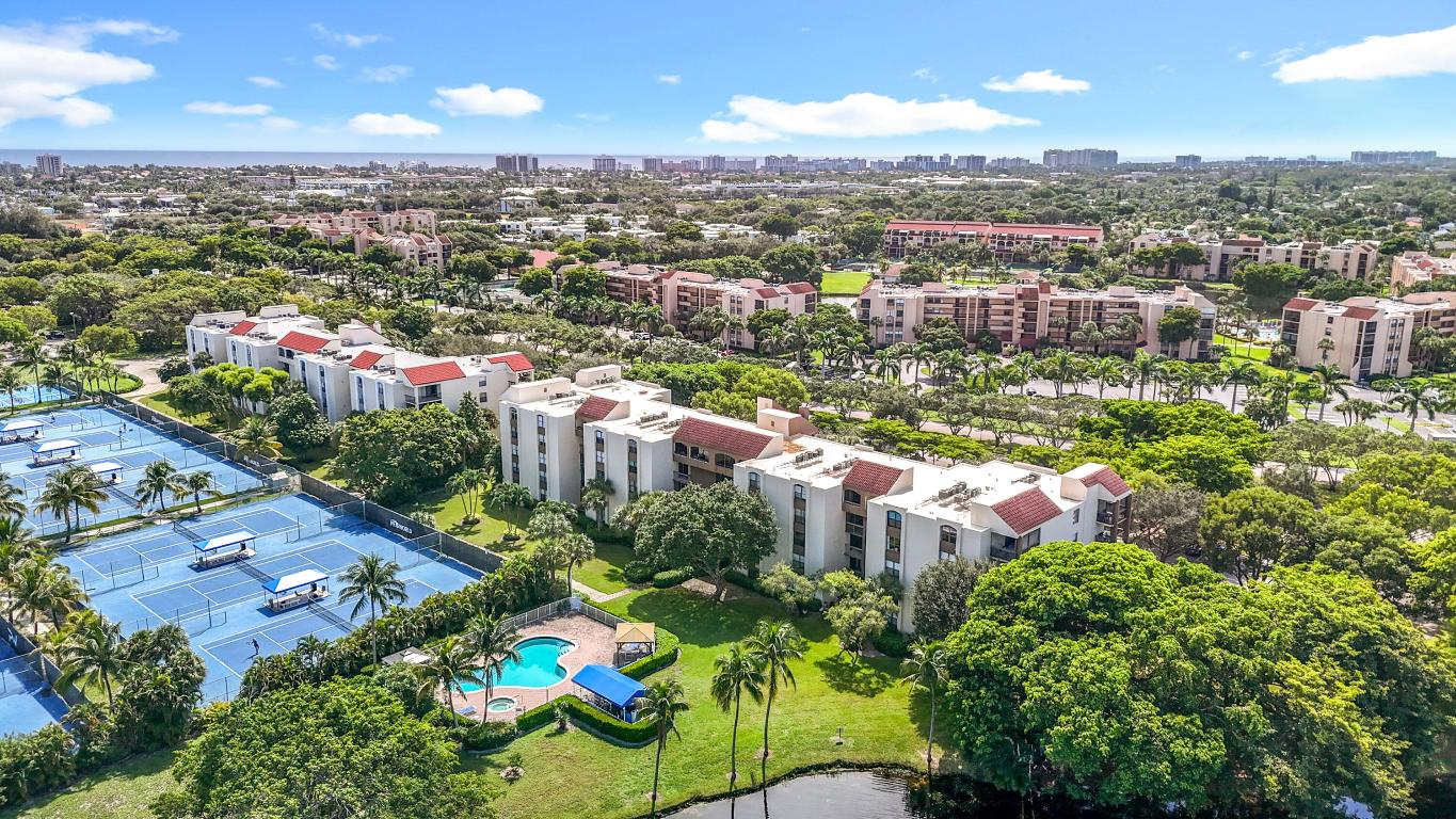 LAVERS RESORT & RACQUET CLUB - Residential