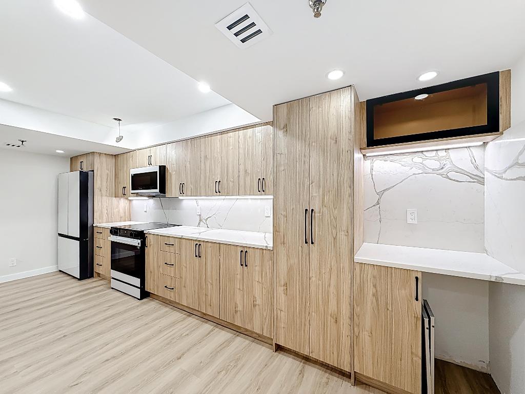 LAVERS RESORT & RACQUET CLUB - Residential