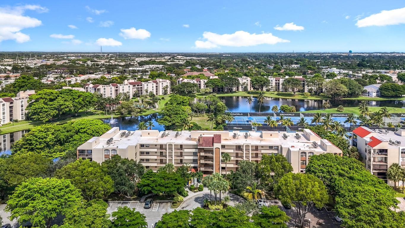 LAVERS RESORT & RACQUET CLUB - Residential