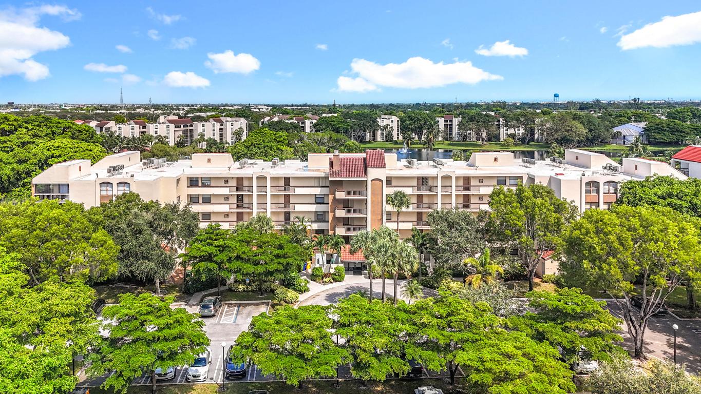 LAVERS RESORT & RACQUET CLUB - Residential