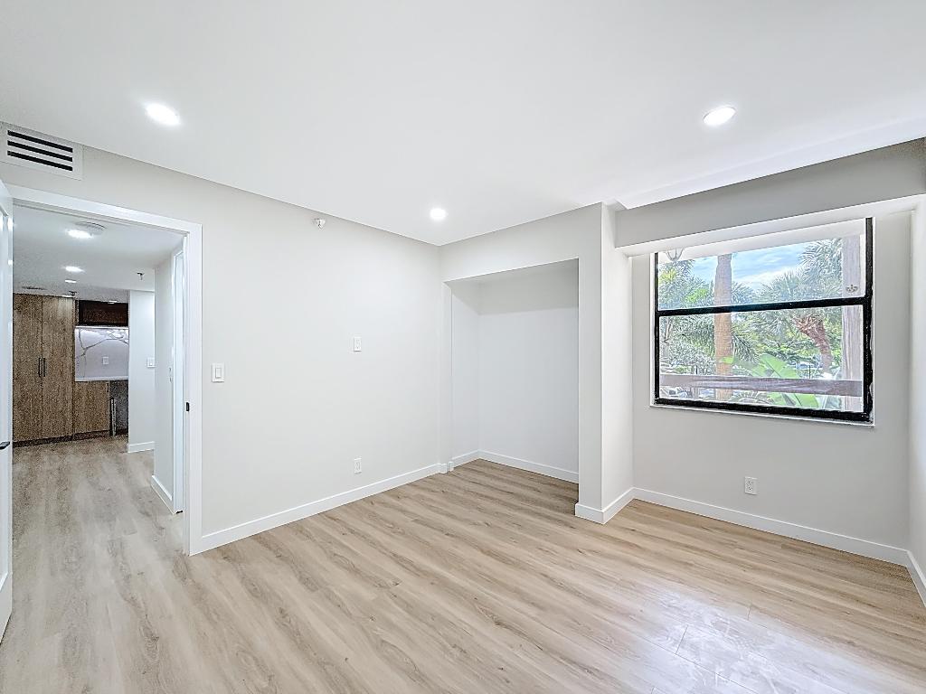 LAVERS RESORT & RACQUET CLUB - Residential