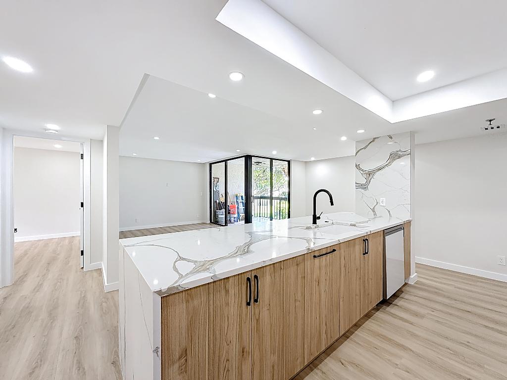 LAVERS RESORT & RACQUET CLUB - Residential