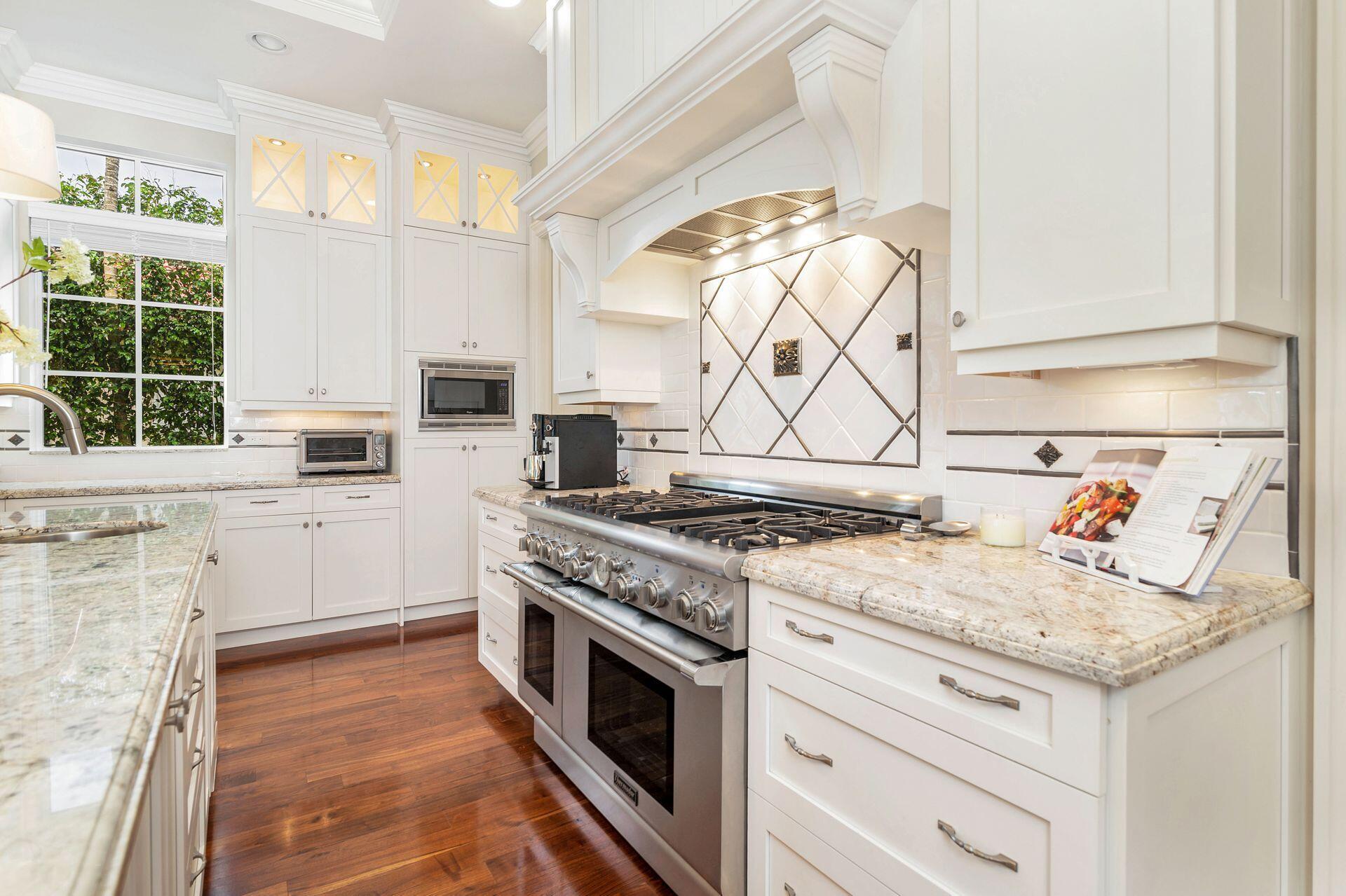 ROYAL PALM YACHT & COUNTR - Residential