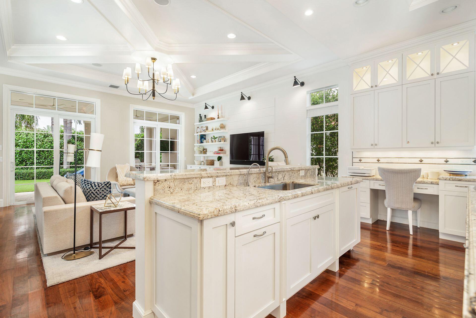 ROYAL PALM YACHT & COUNTR - Residential