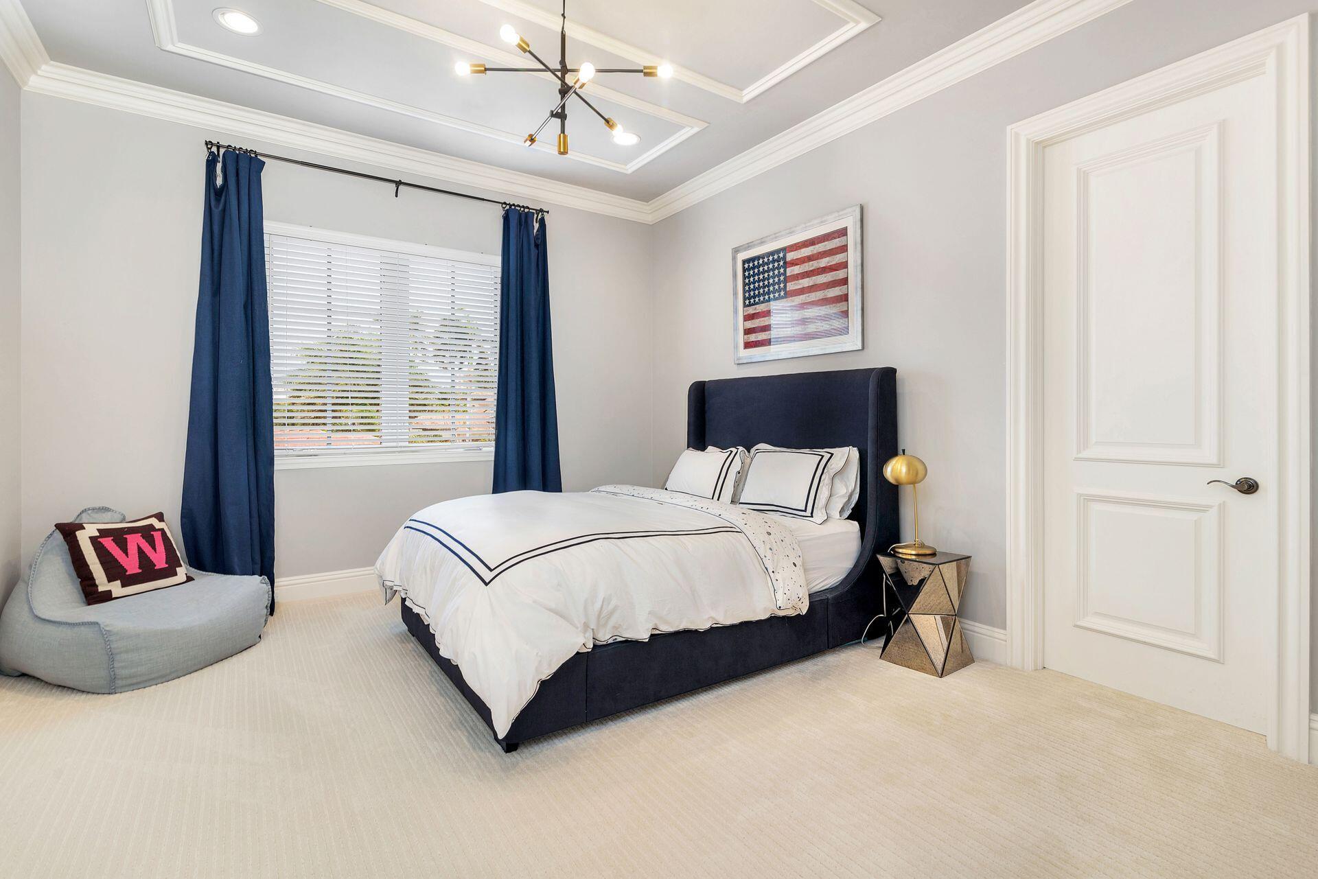 ROYAL PALM YACHT & COUNTR - Residential