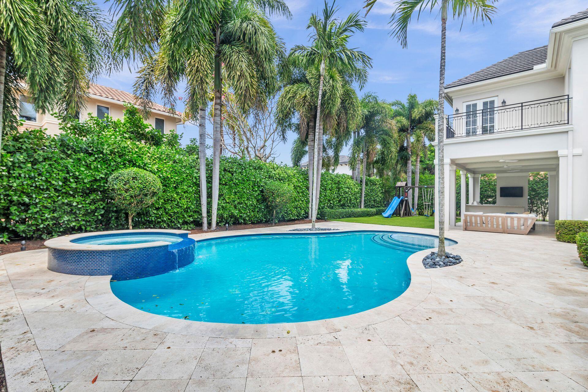 ROYAL PALM YACHT & COUNTR - Residential