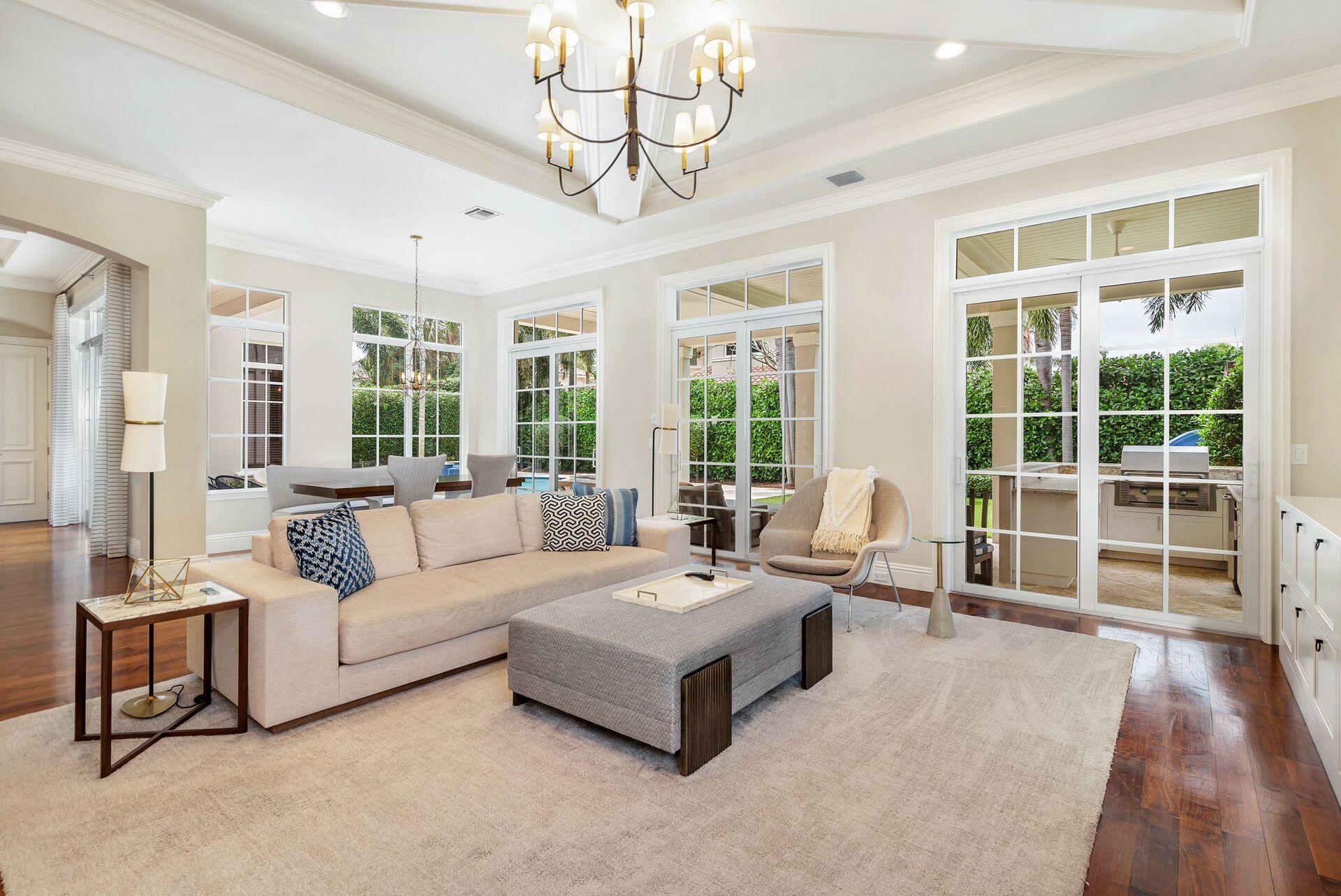 ROYAL PALM YACHT & COUNTR - Residential