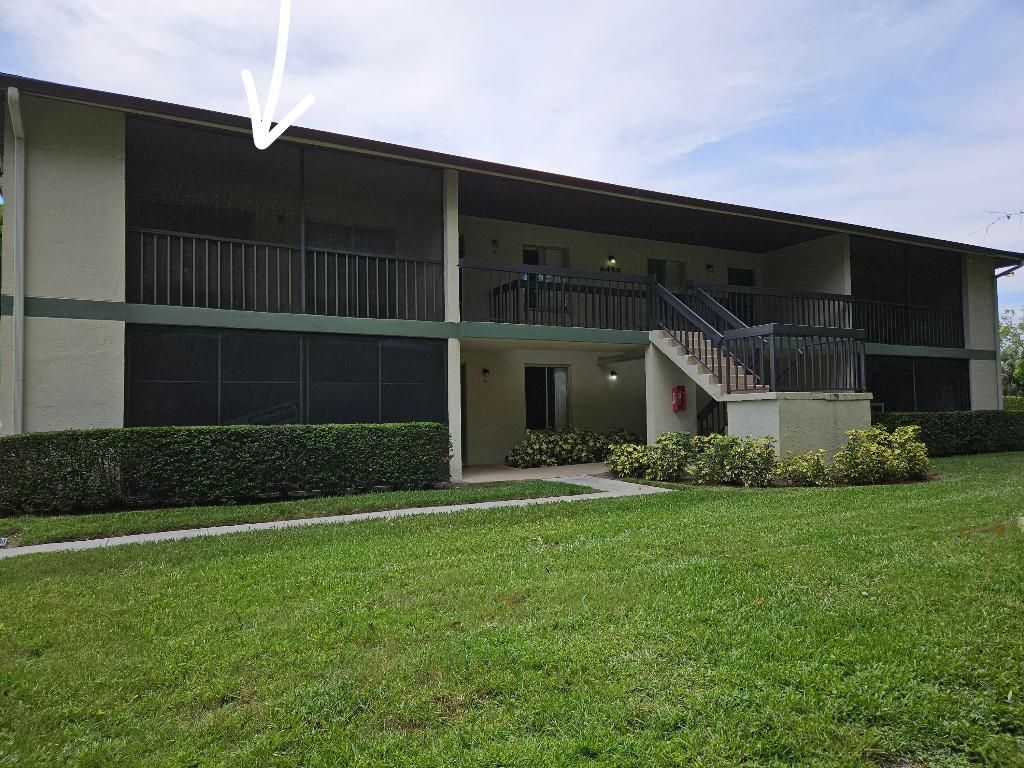 Photo of 6499 Chasewood Drive #G, Jupiter, FL 33458 (MLS # R10993036)