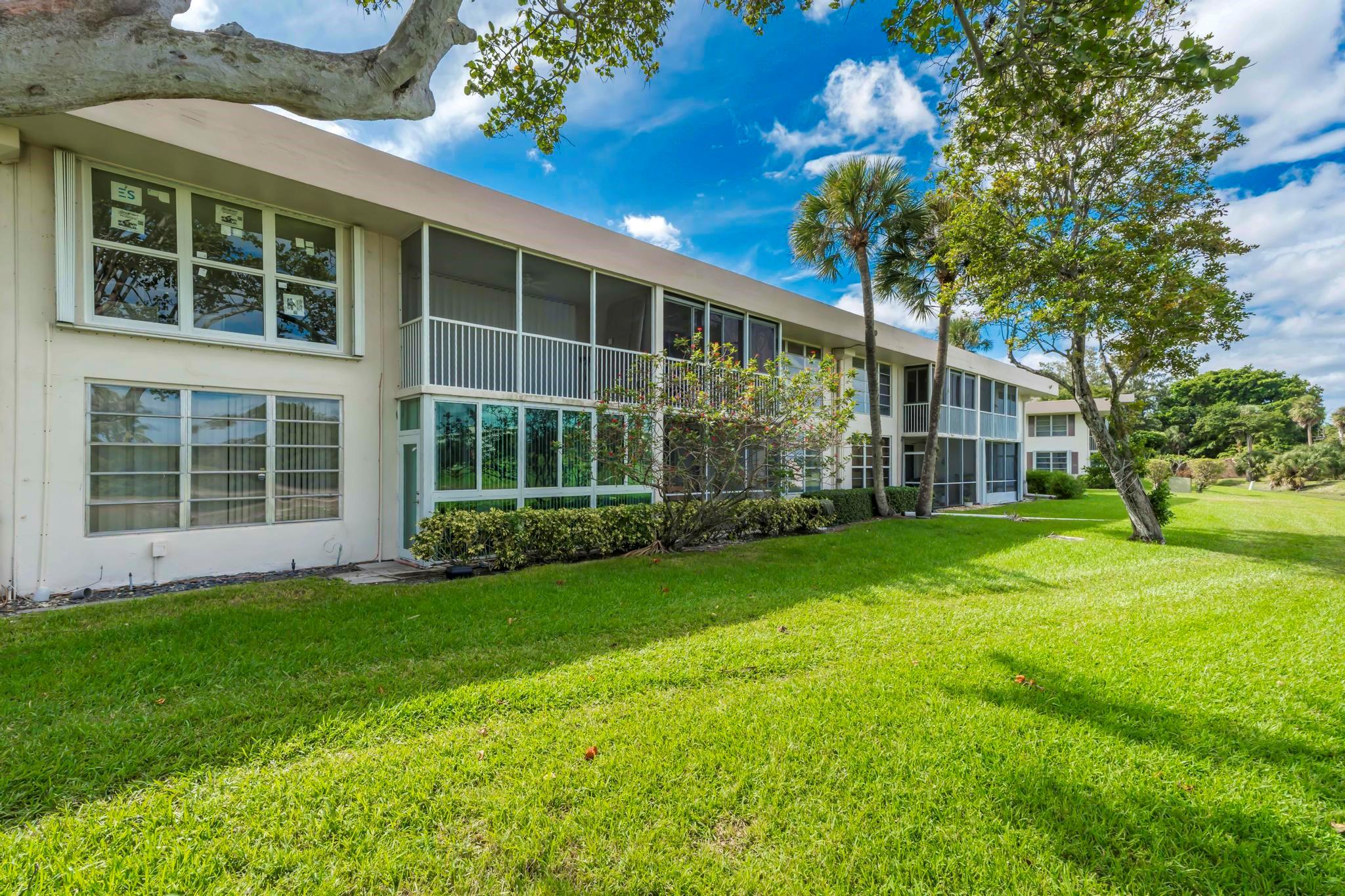 PALM AIRE - Residential