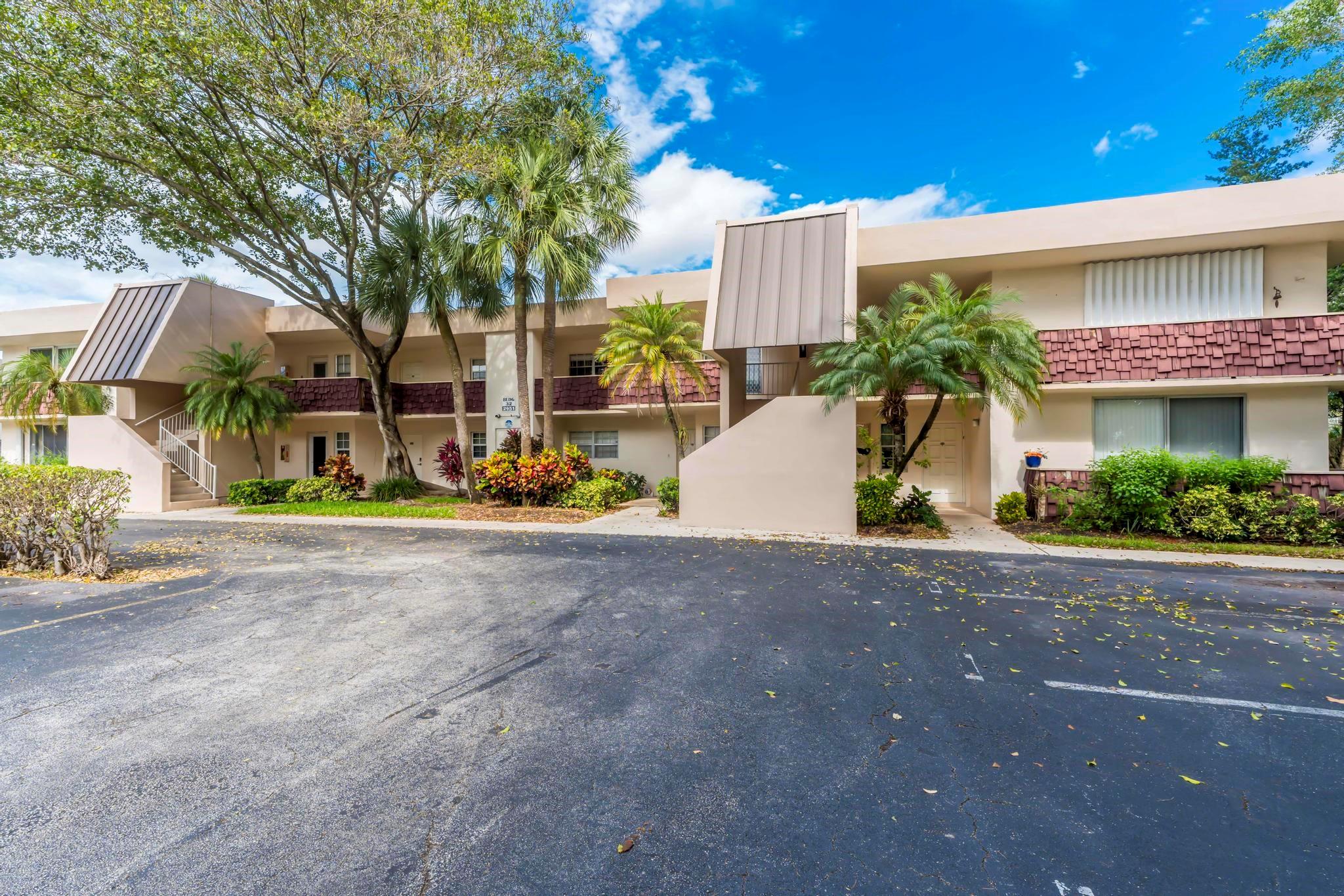 PALM AIRE - Residential