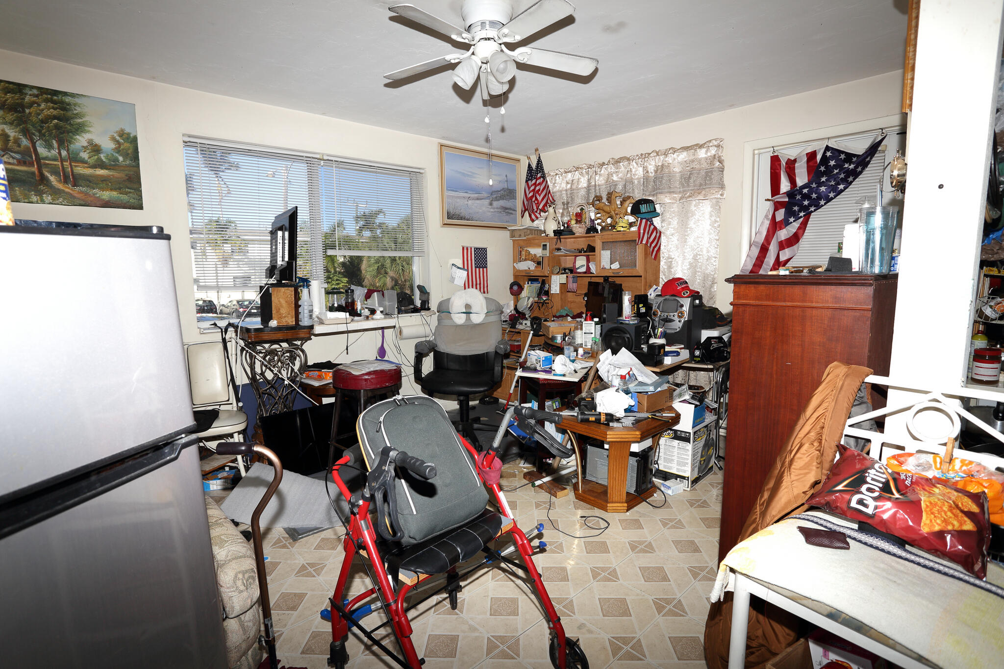 LAKE OSBORNE TOWERS CO OP APTS INC - Residential