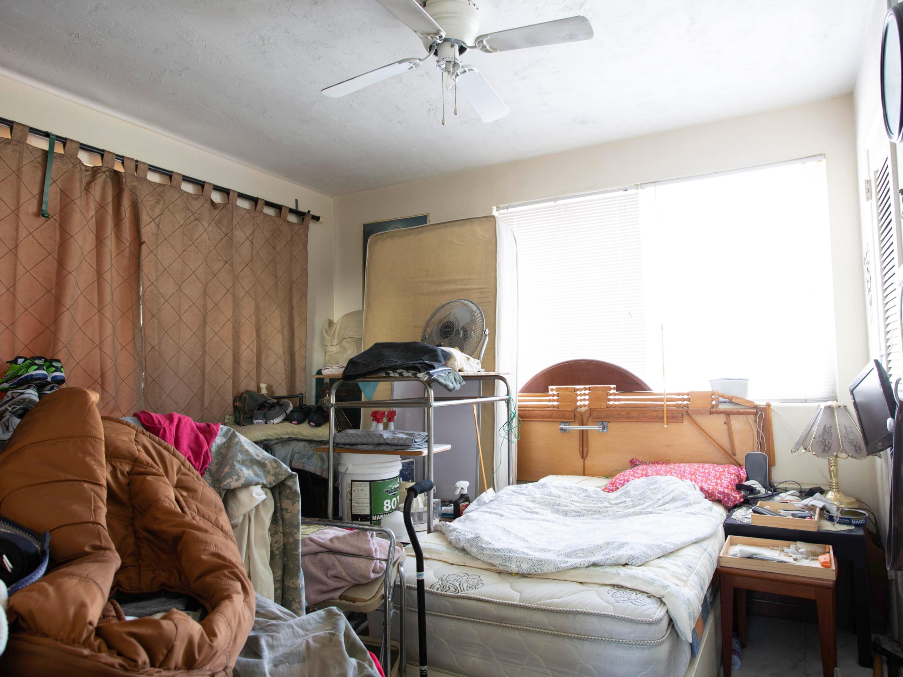 LAKE OSBORNE TOWERS CO OP APTS INC - Residential