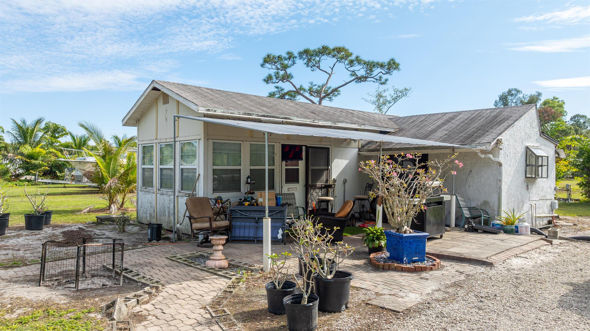 PALM BEACH FARMS CO 3 - Land