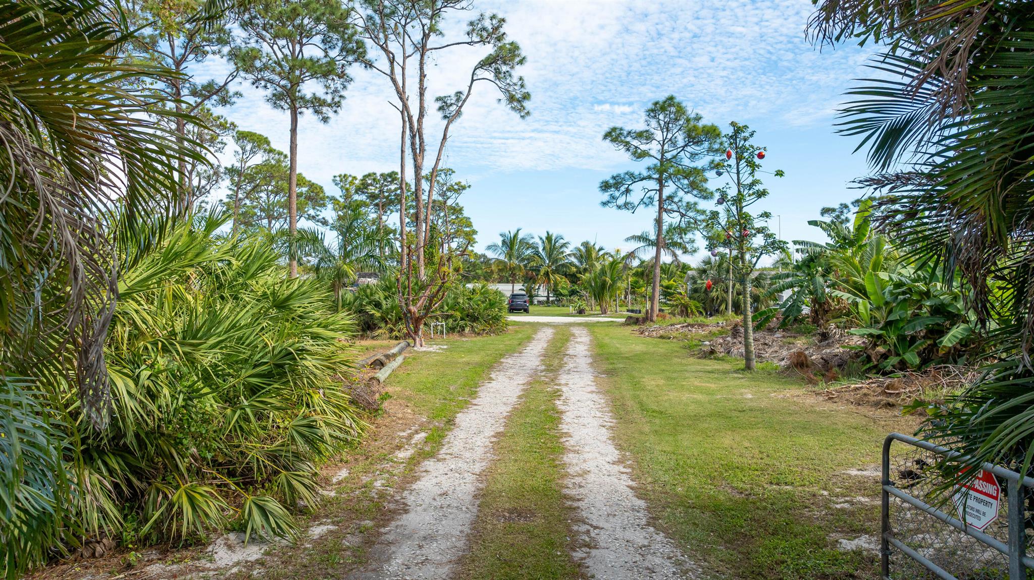 PALM BEACH FARMS CO 3 - Land