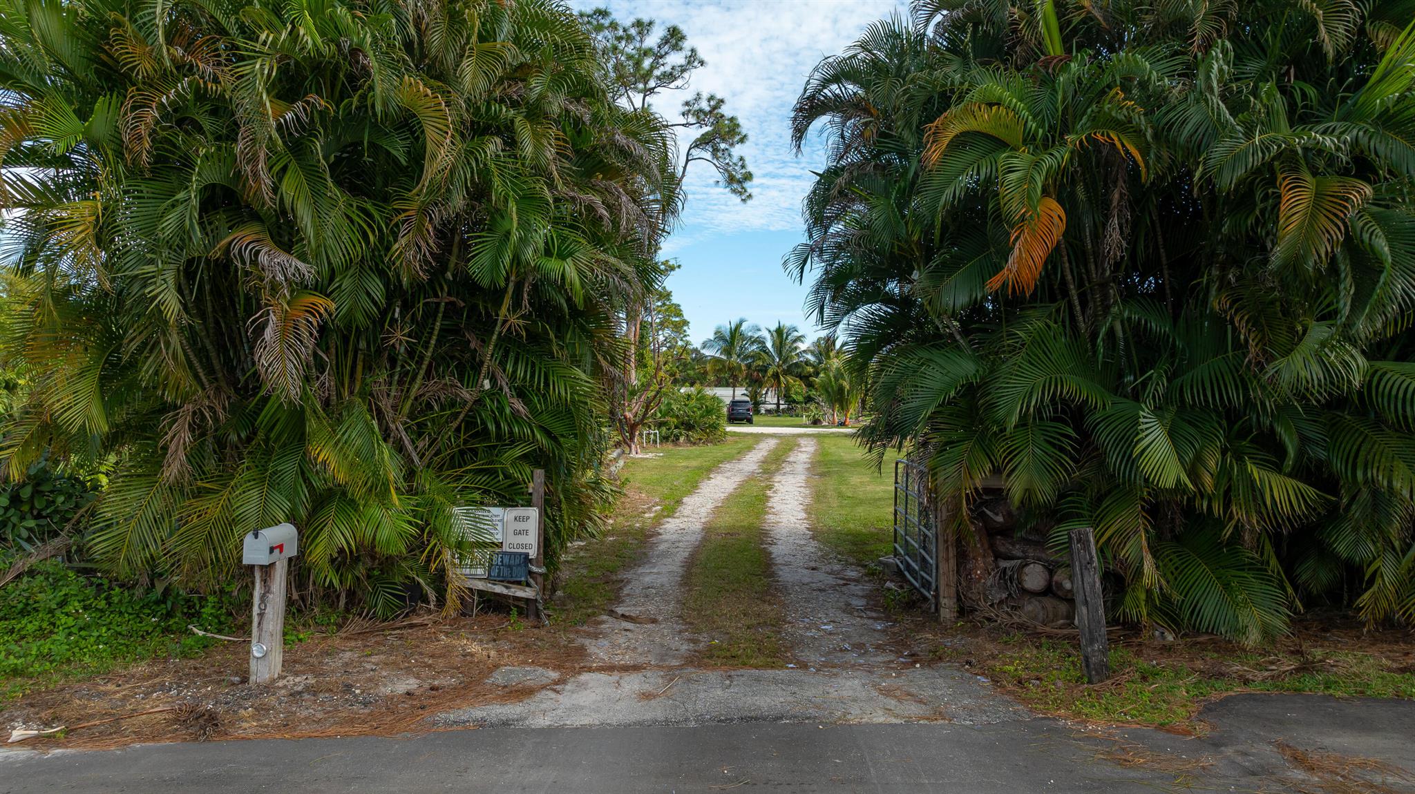 PALM BEACH FARMS CO 3 - Land