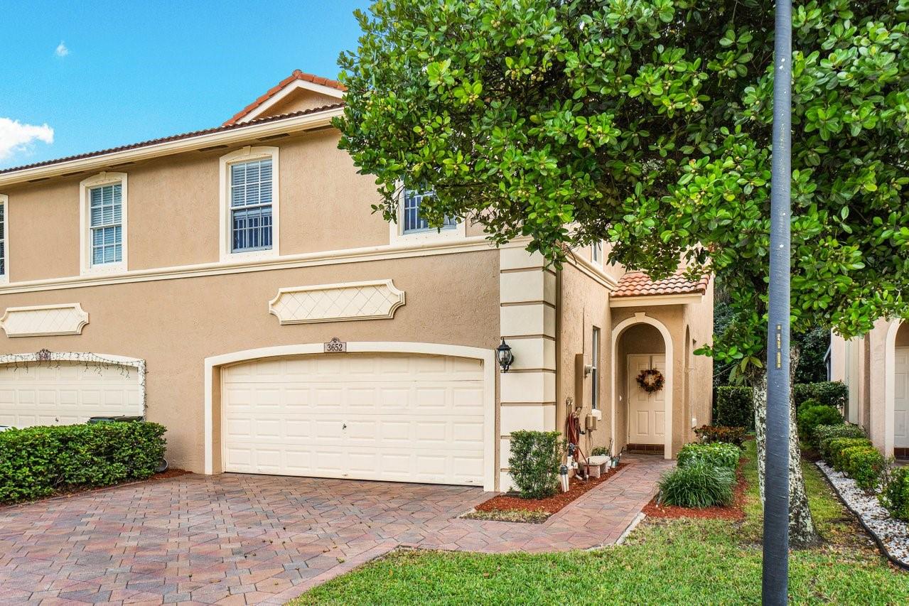 3652 Asperwood Cir, Coconut Creek, FL, 33073/$485,000 1 3652 Asperwood Cir