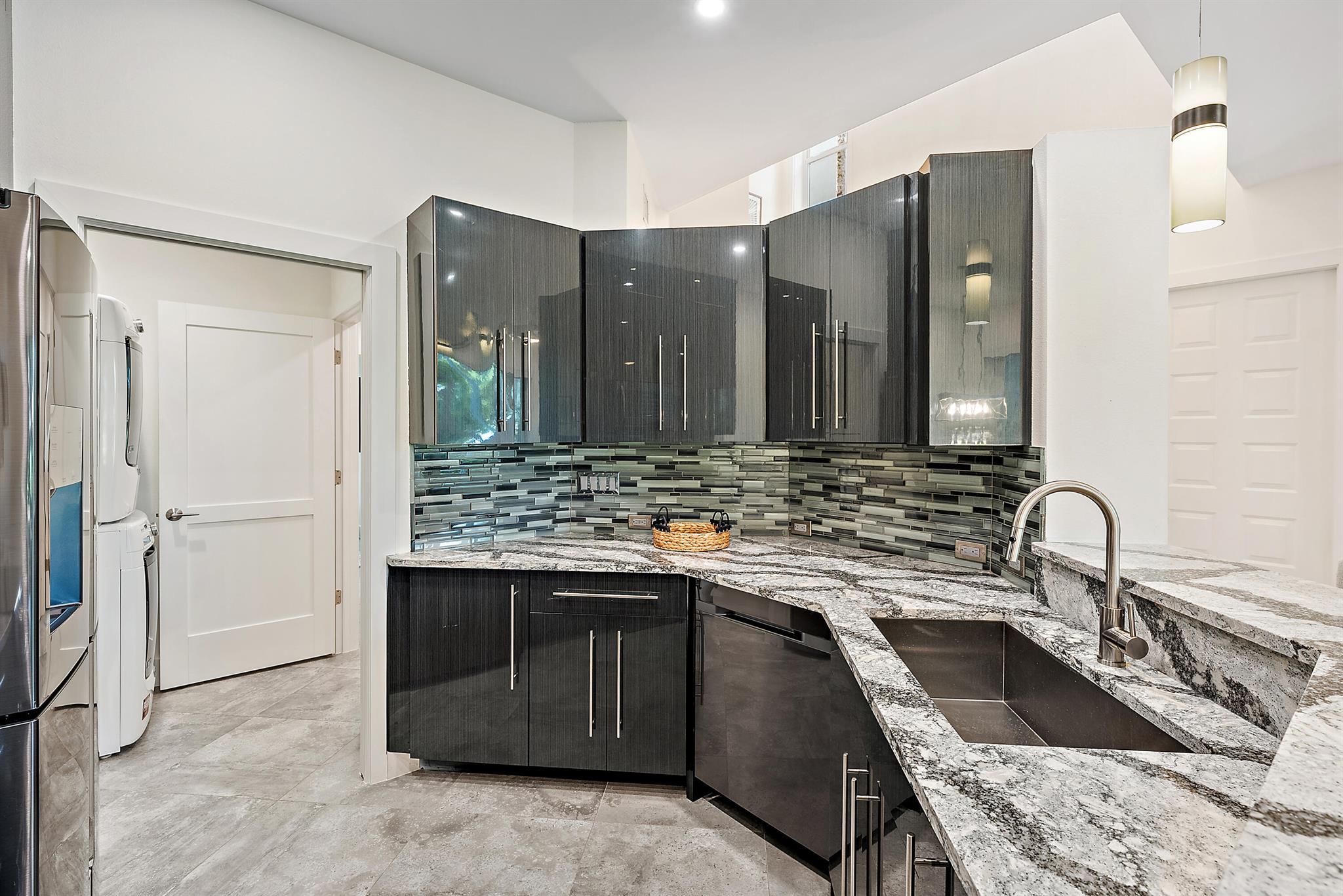 RESORT VILLAS OF PGA NATI - Residential Lease