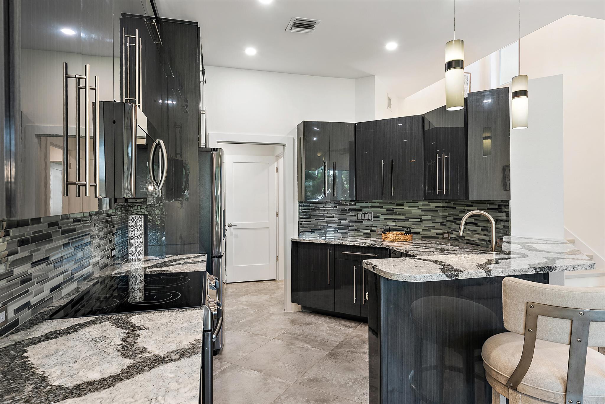 RESORT VILLAS OF PGA NATI - Residential Lease