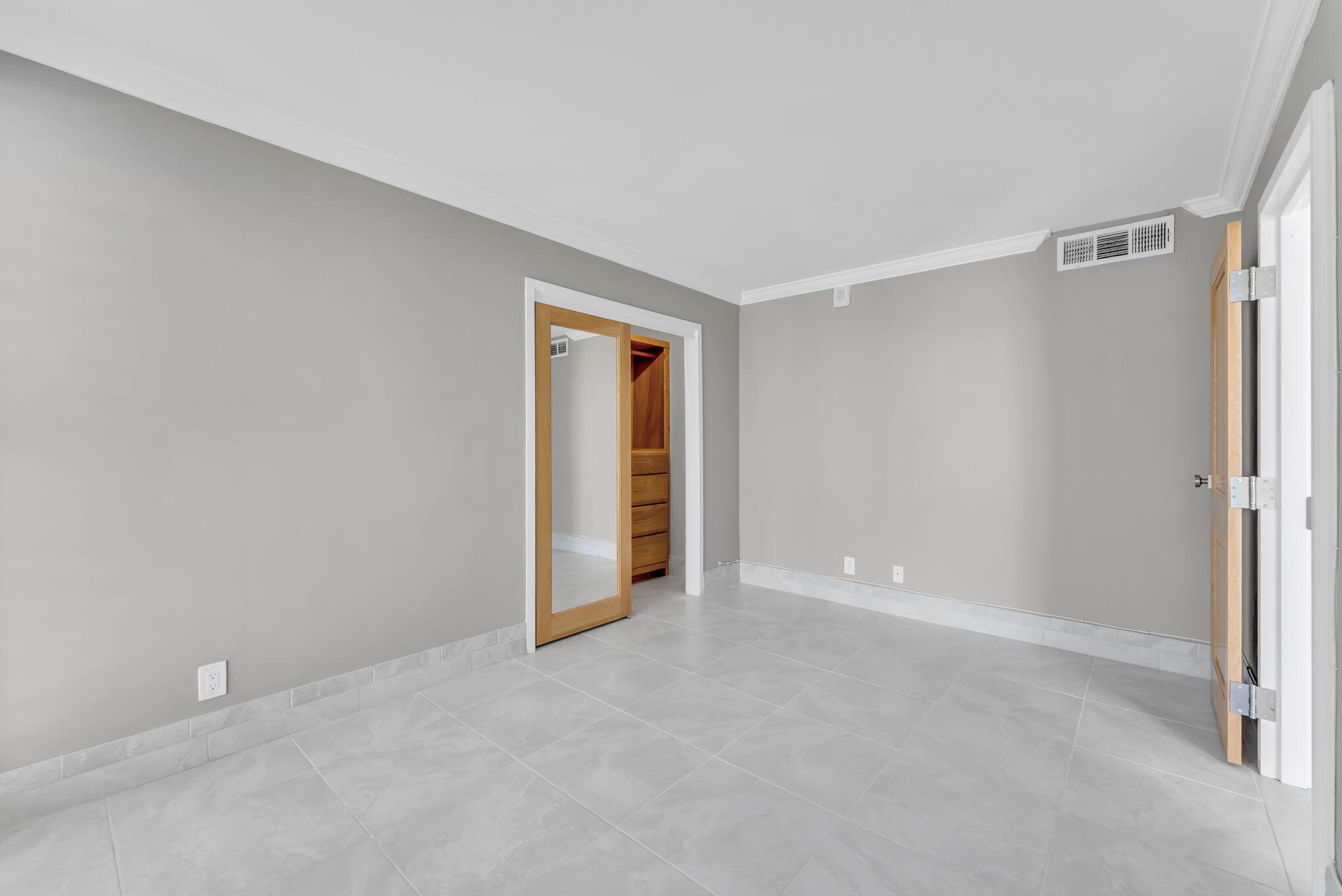 PARKER PLAZA CONDO ESTATE - Residential