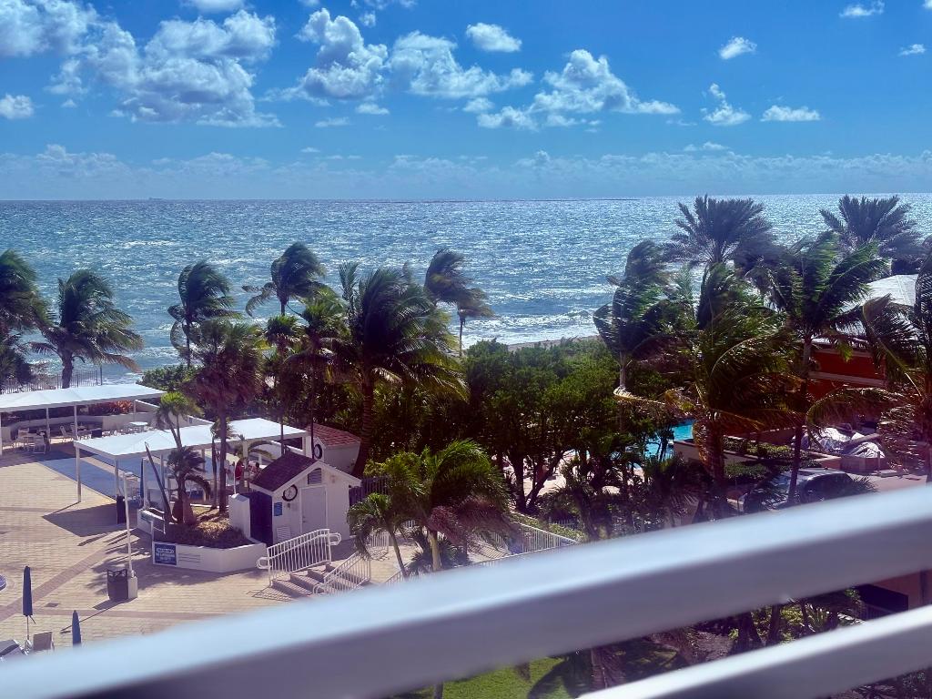 PARKER PLAZA CONDO ESTATES - Residential