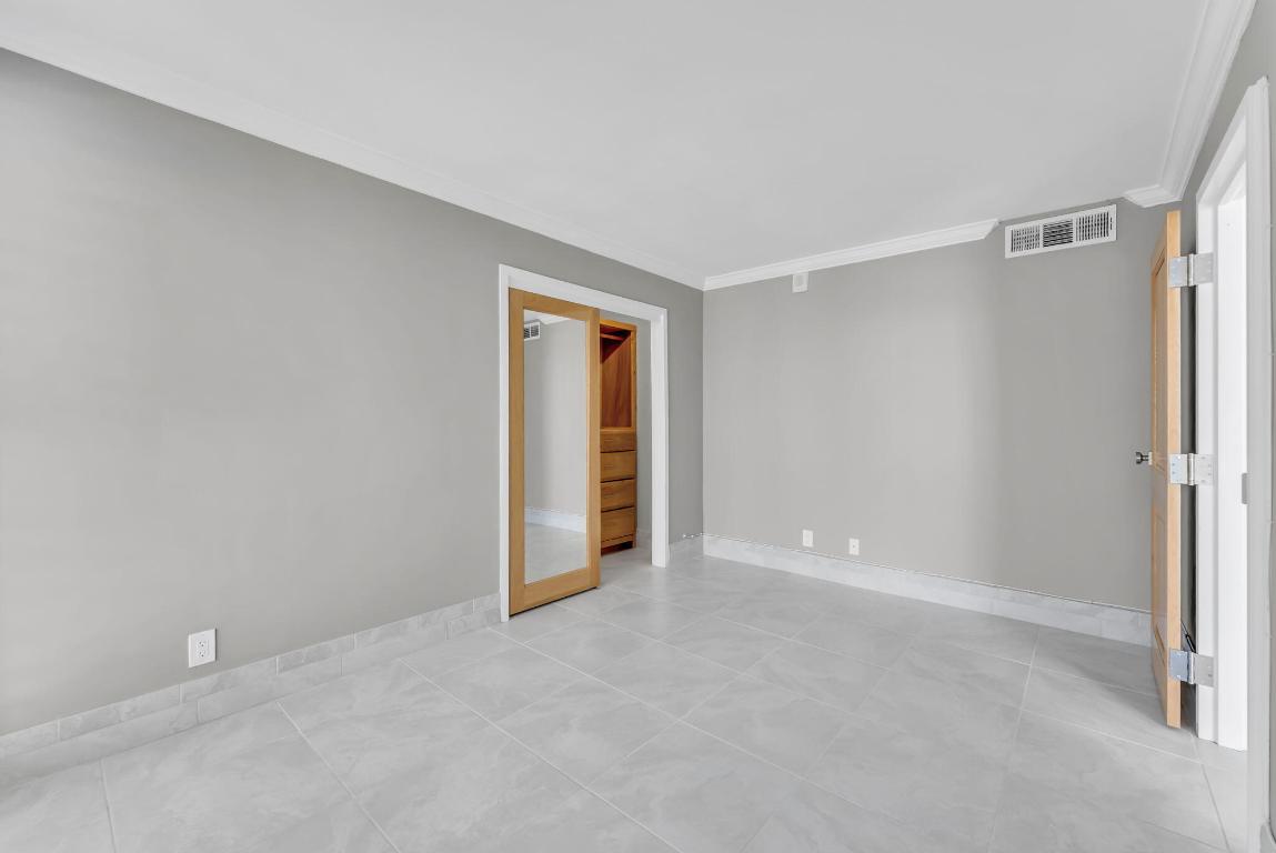 PARKER PLAZA CONDO ESTATES - Residential