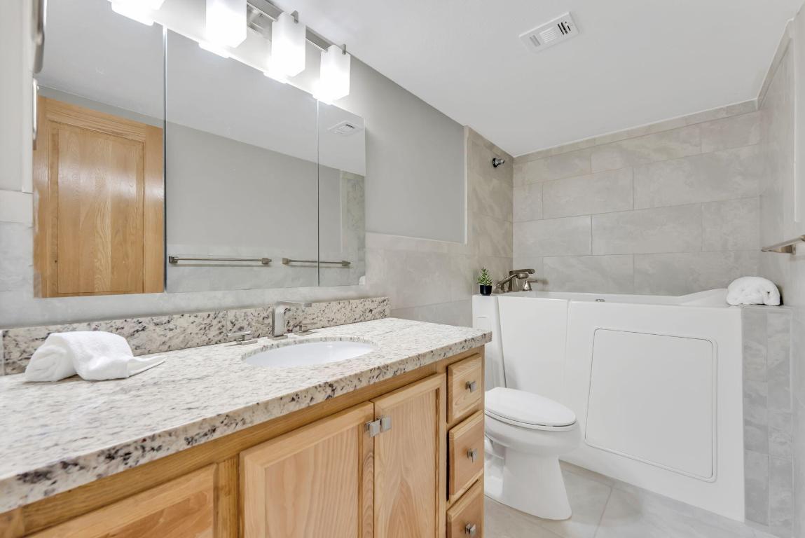 PARKER PLAZA CONDO ESTATES - Residential