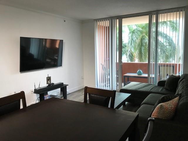 2000 N Bayshore Dr 308