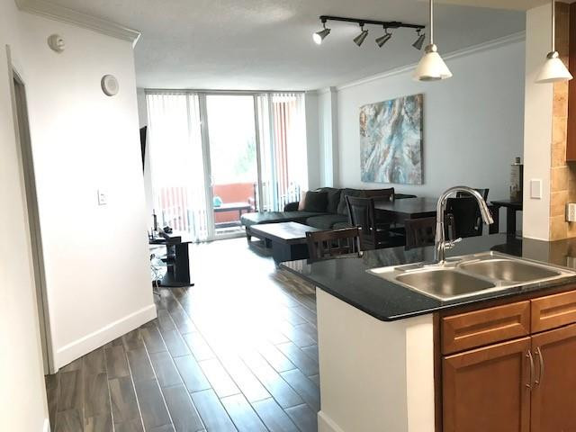 2000 N Bayshore Drive 308