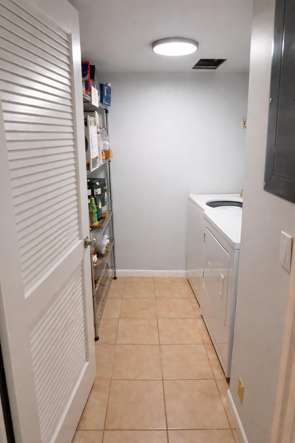 PALM CLUB VILLAGE II CONDO - Residential