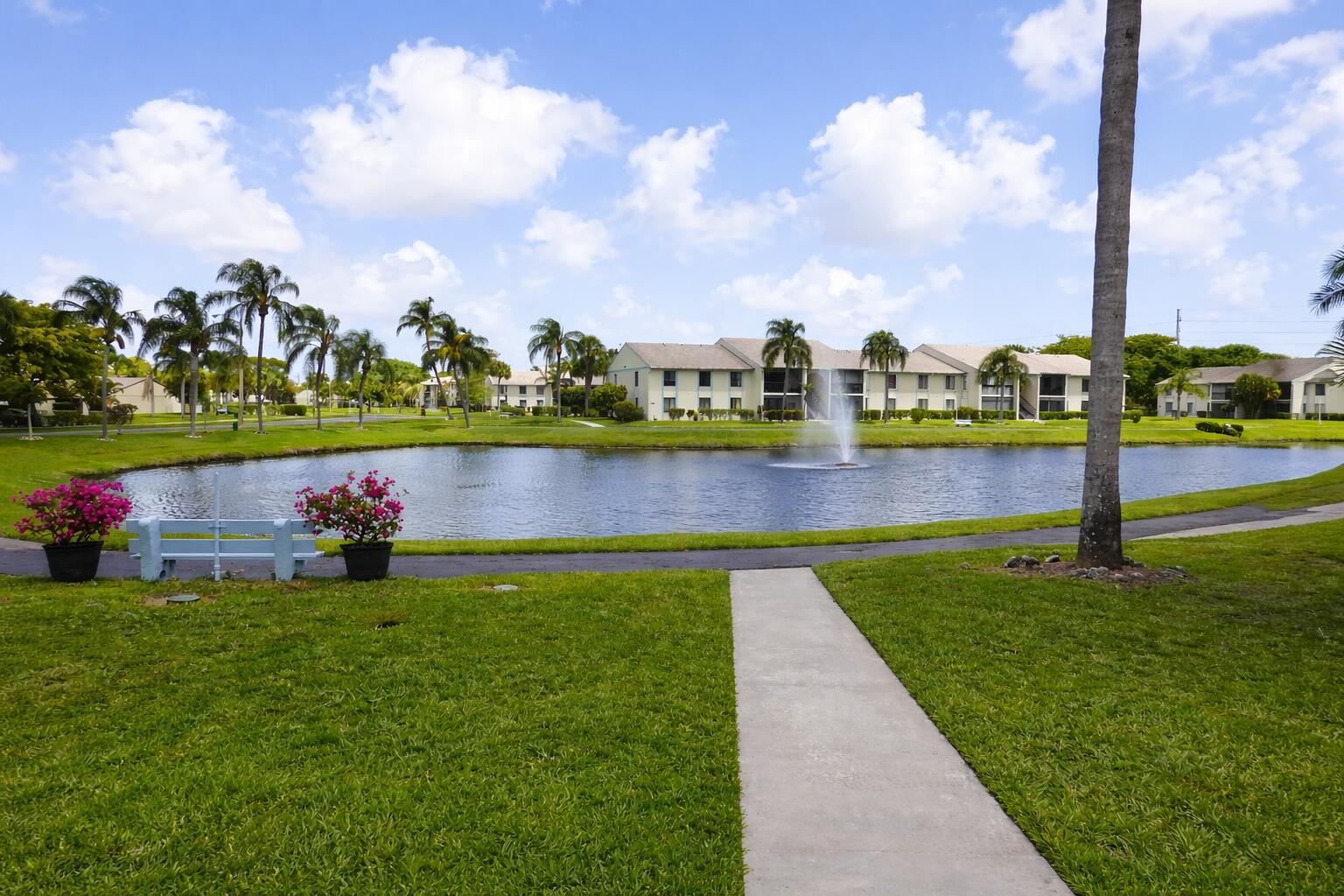 1118 Green Pine Boulevard B1