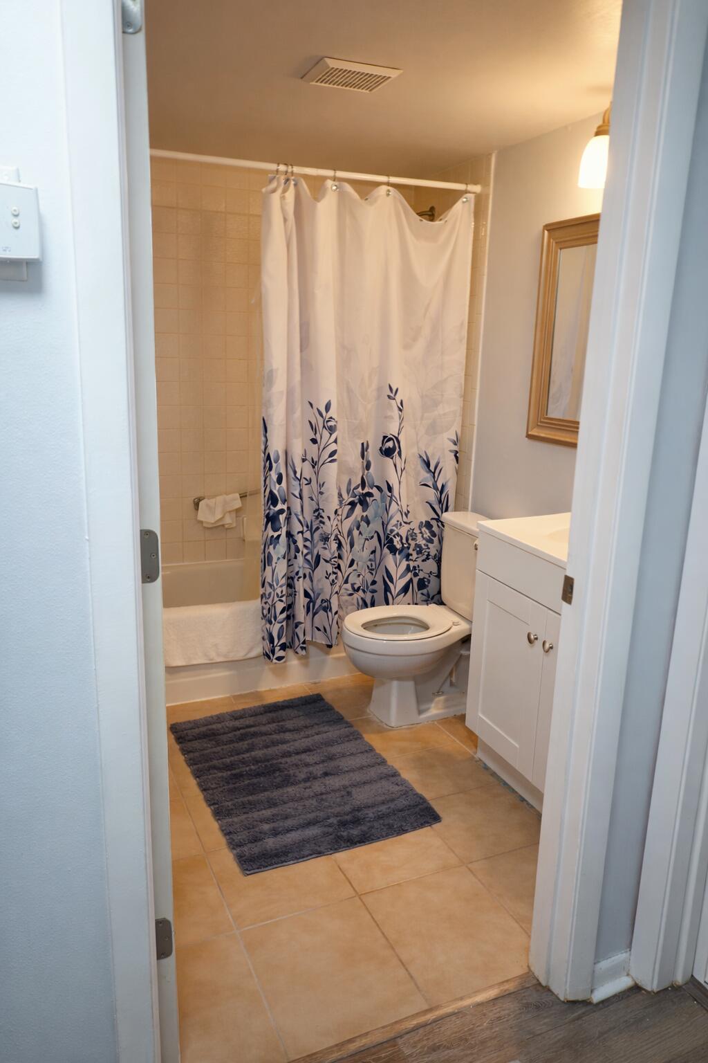 PALM CLUB VILLAGE II CONDO - Residential