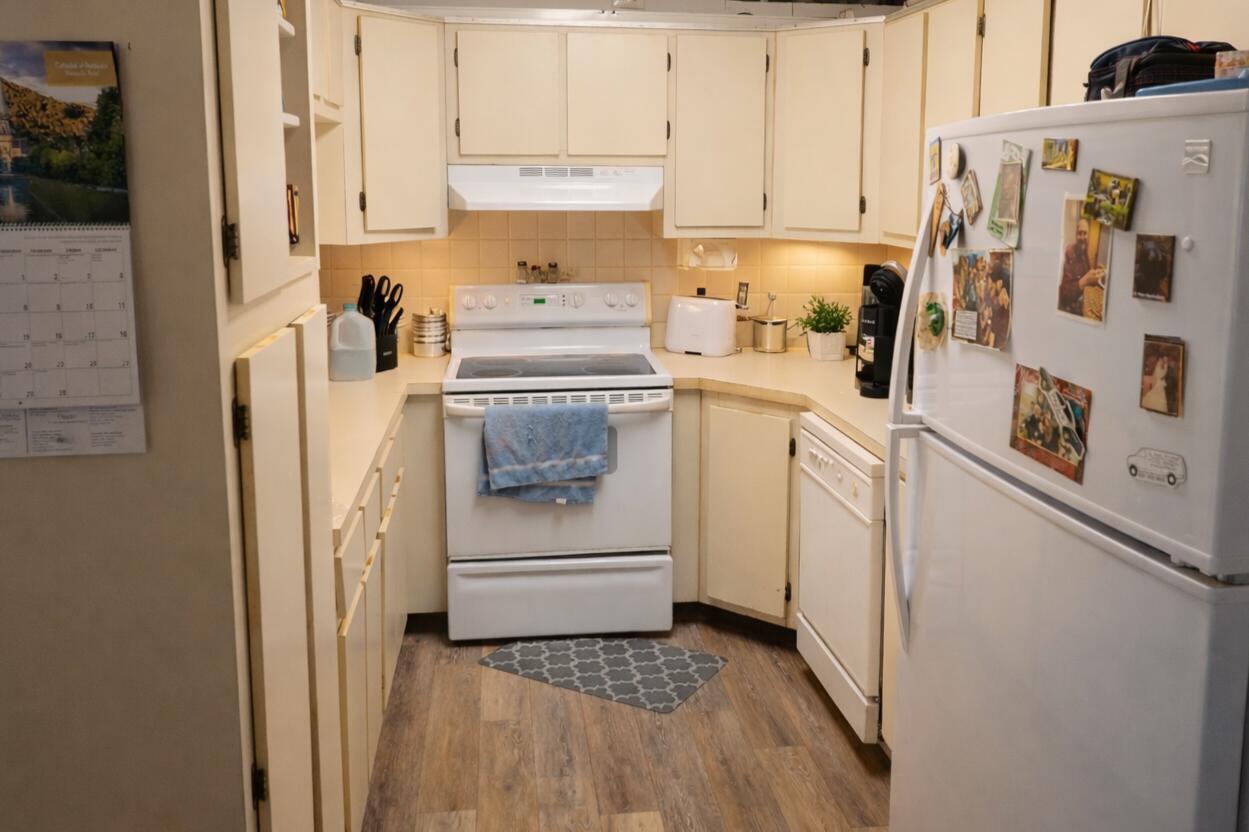 PALM CLUB VILLAGE II CONDO - Residential