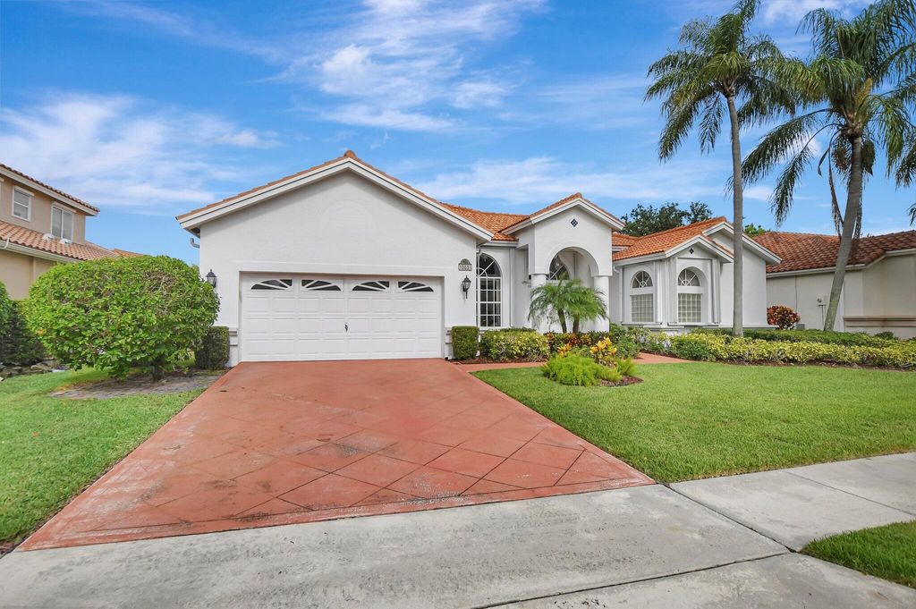 Photo of 10031 Lexington Estates Boulevard, Boca Raton, FL 33428 (MLS # R11002983)