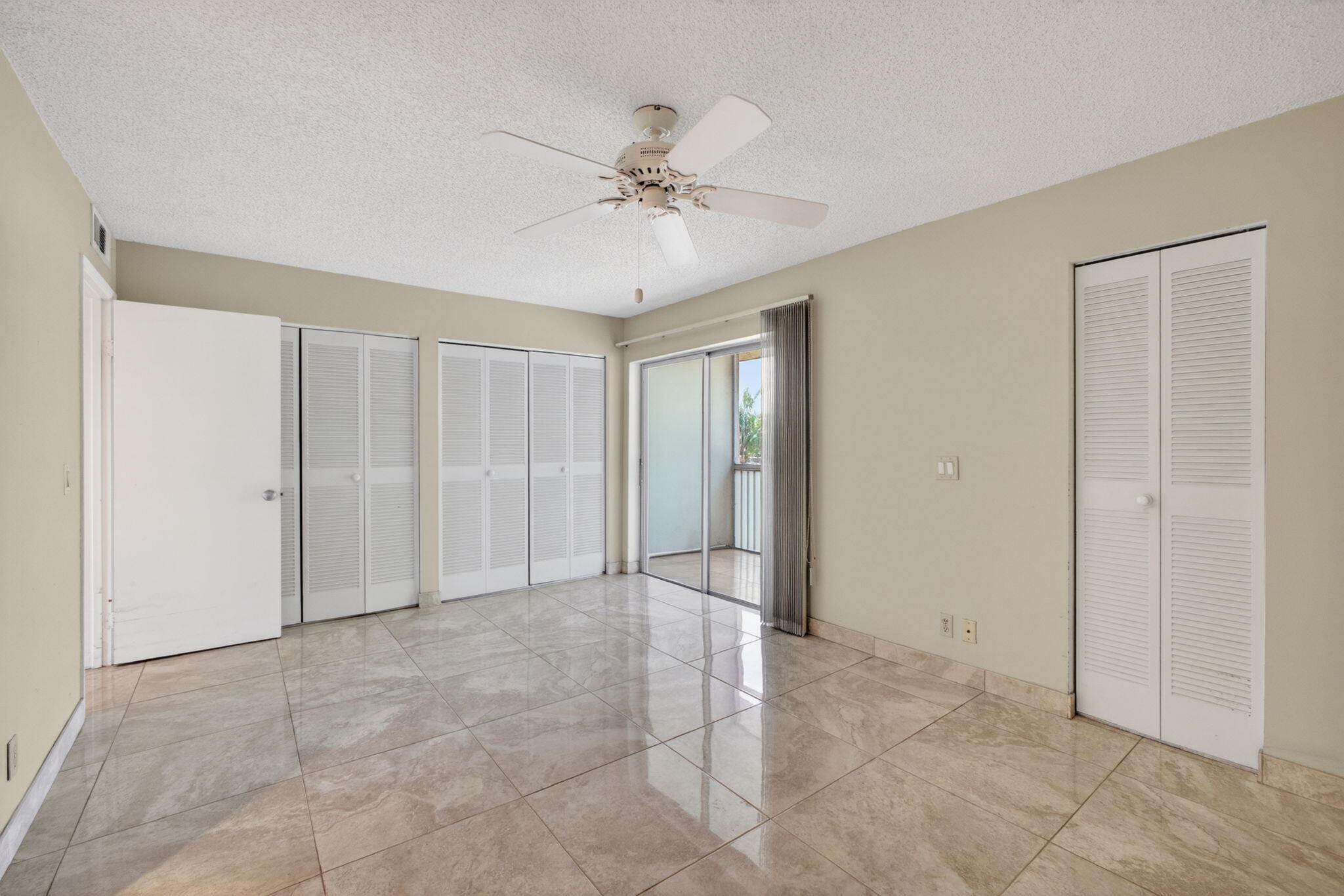 VILLAGE GREEN SUSSEX CONDO - Residential