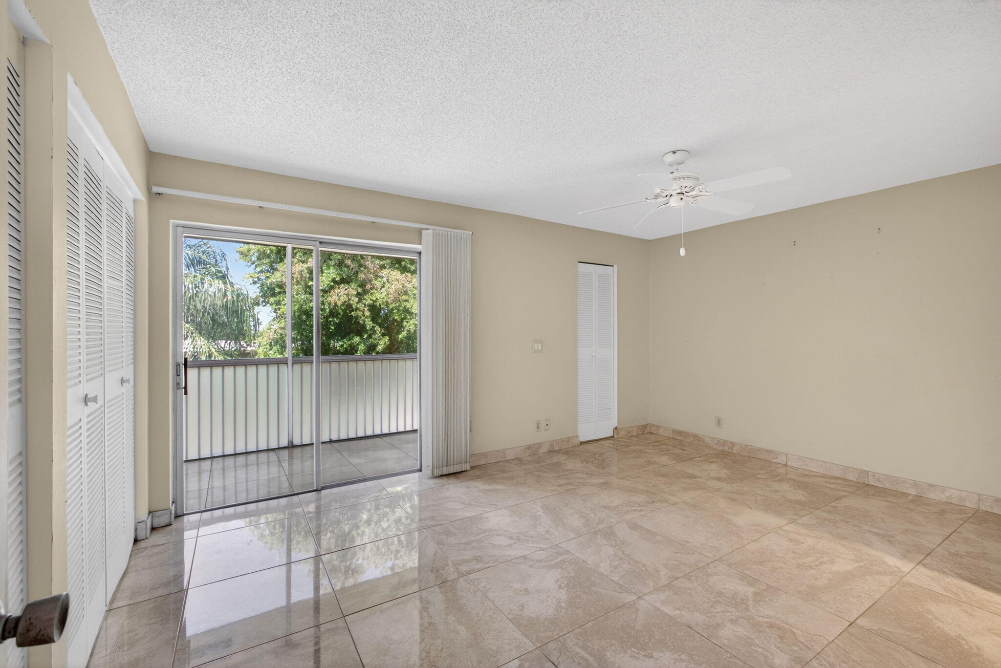 VILLAGE GREEN SUSSEX CONDO - Residential
