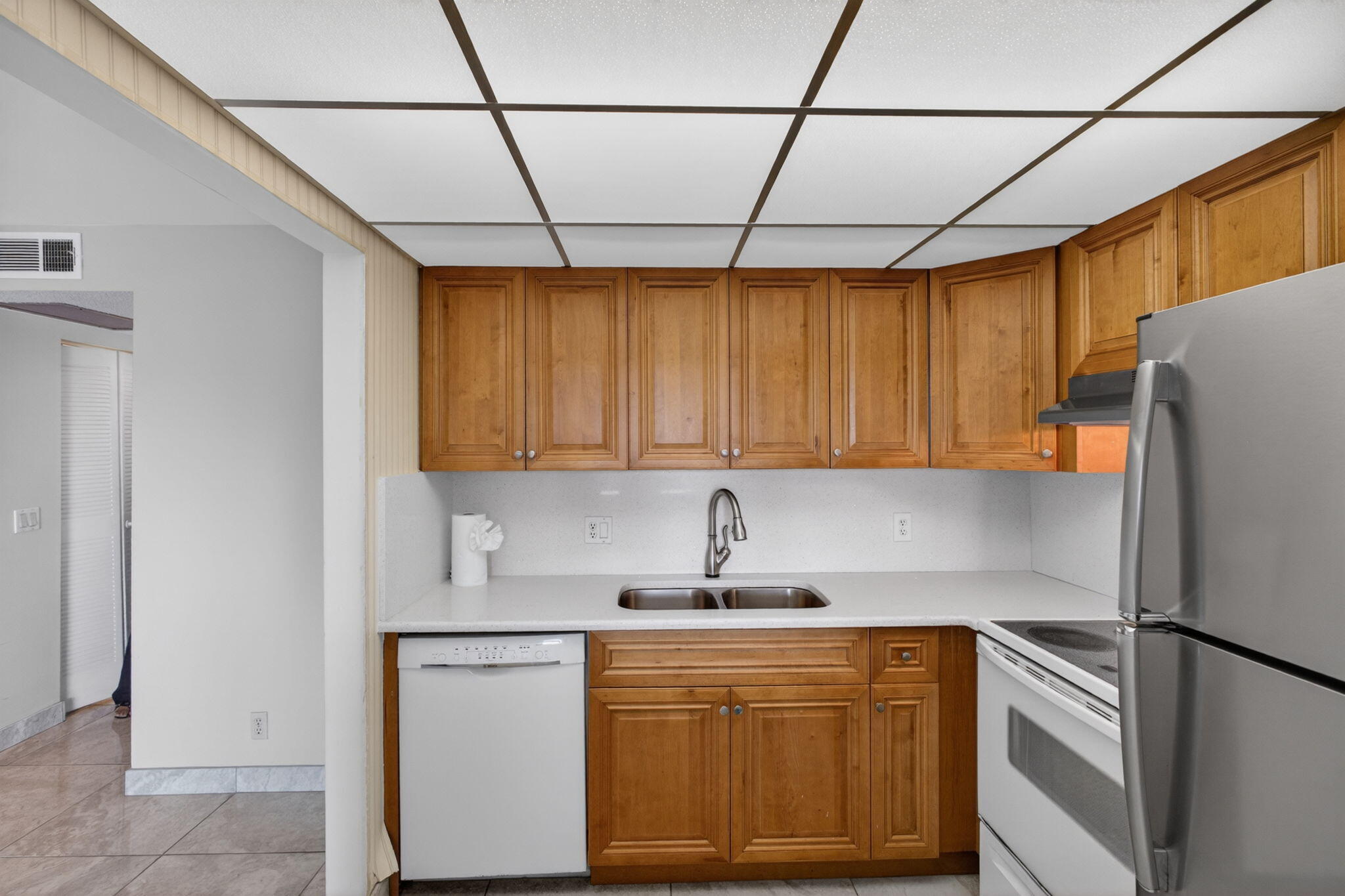 VILLAGE GREEN SUSSEX CONDO - Residential