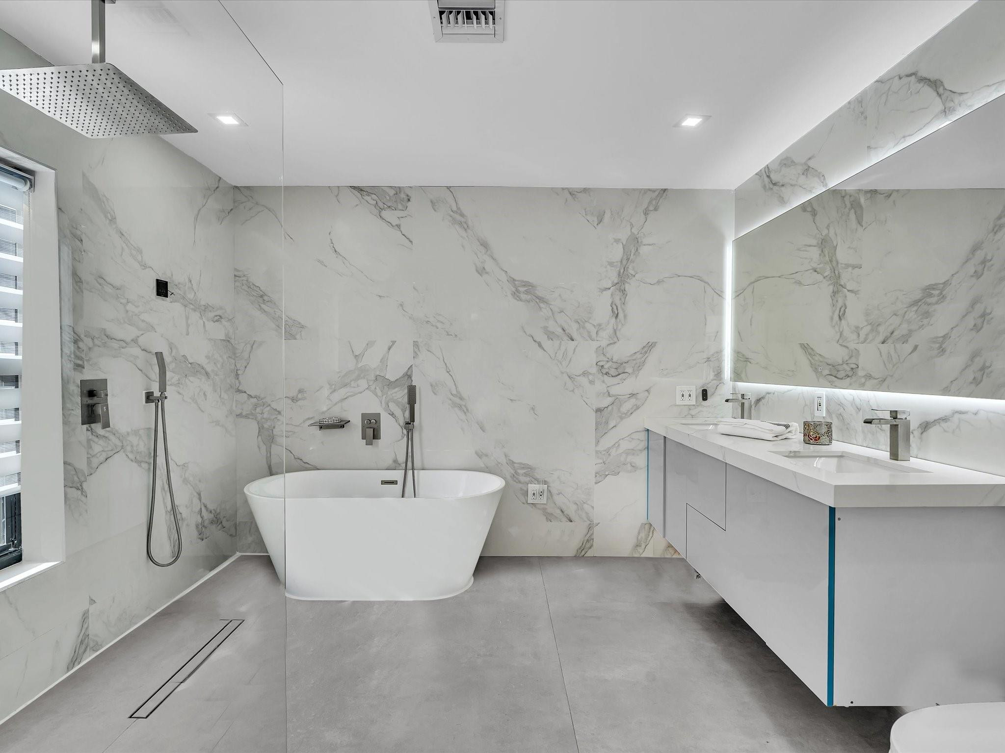 Hollywood 1-21 B - Residential