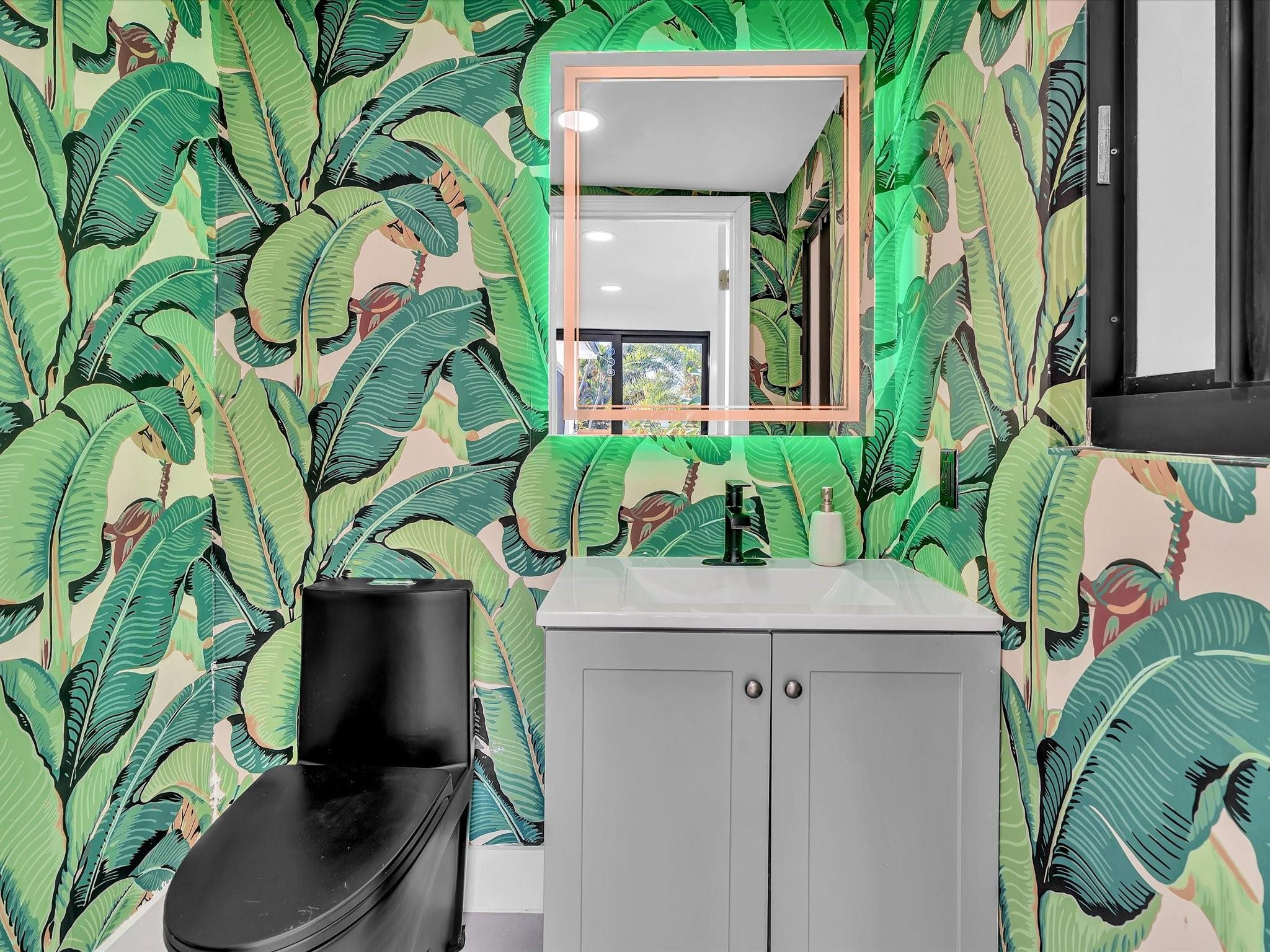 Hollywood 1-21 B - Residential