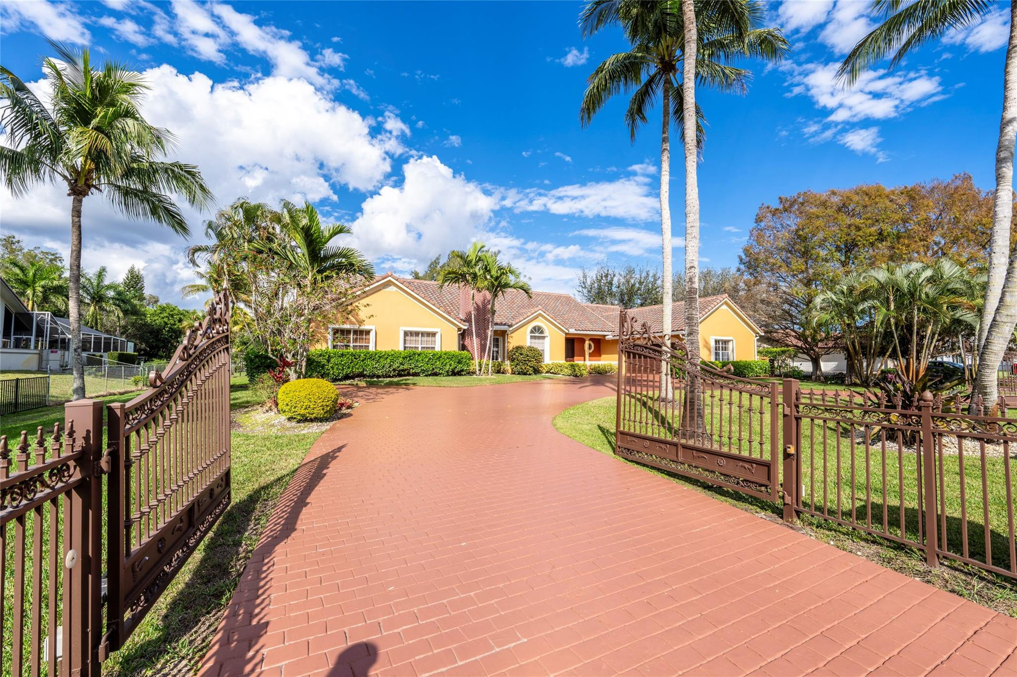 Fla Fruit Lands Co Sub 1 - Residential