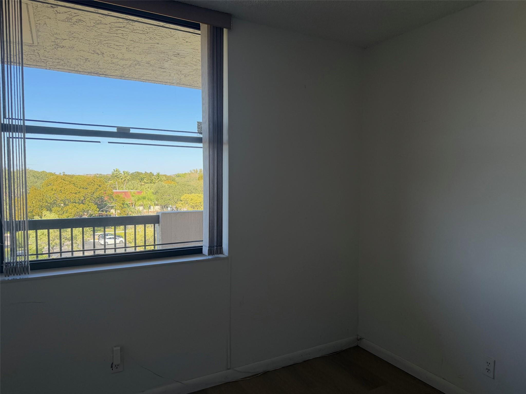 Applewood Village II - Residential