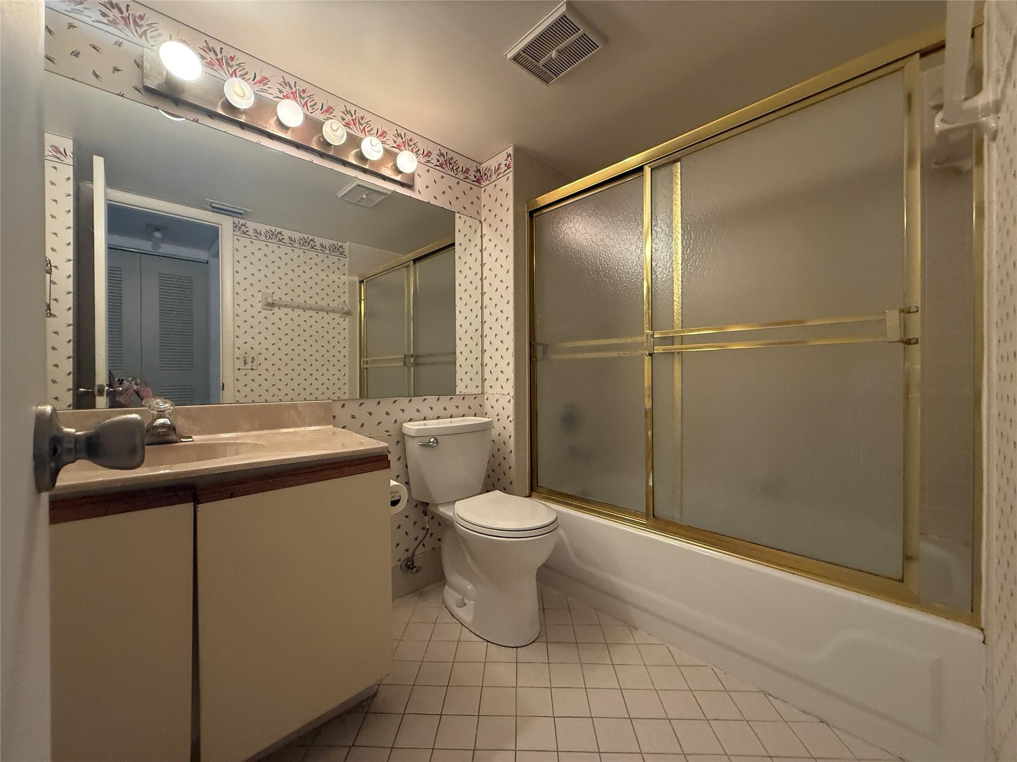 Applewood Village II - Residential