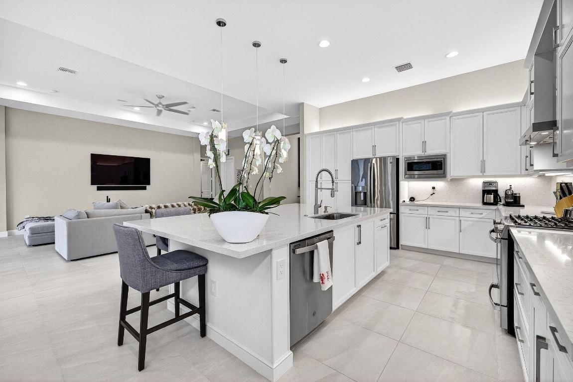 9265 Seahorse Bay Drive