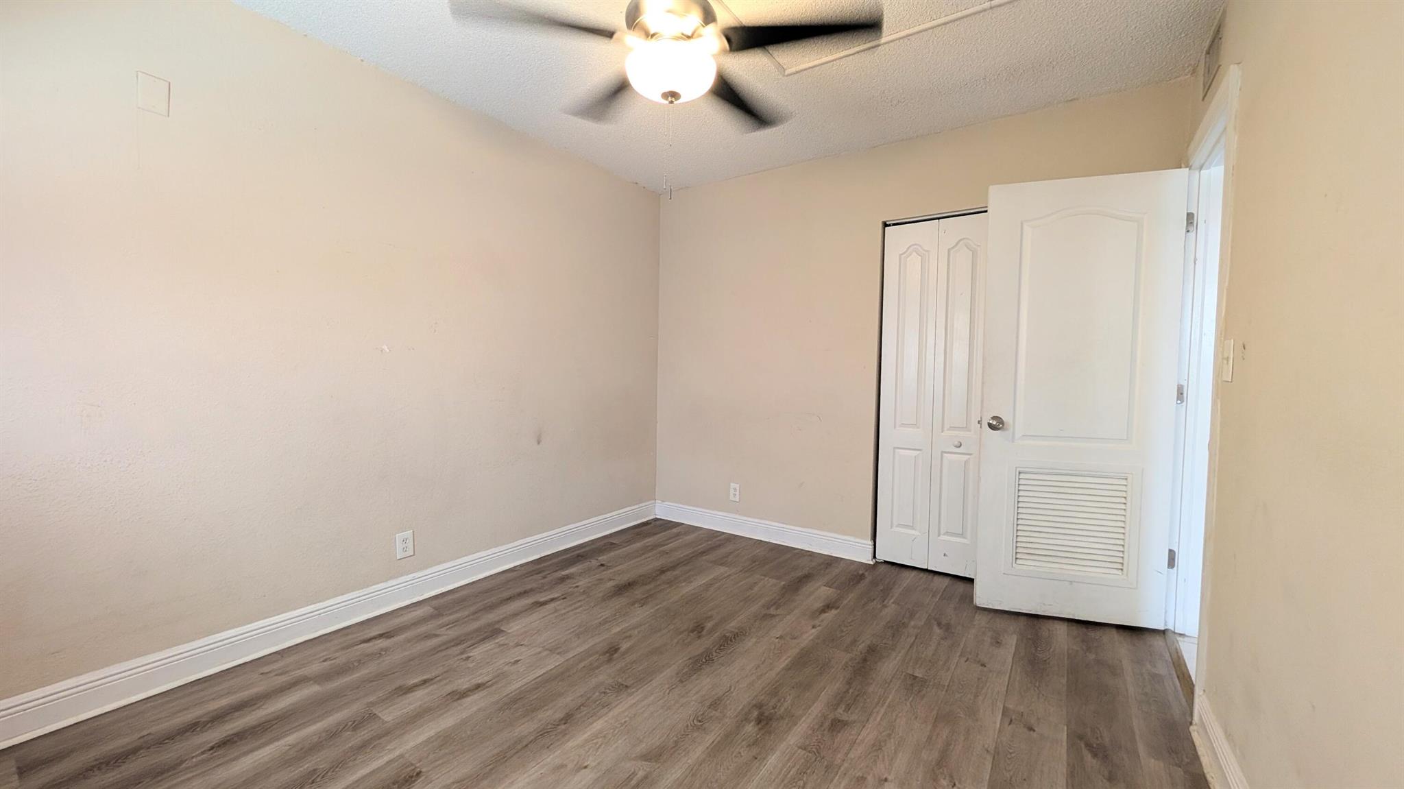 4061 N Dixie Highway 3