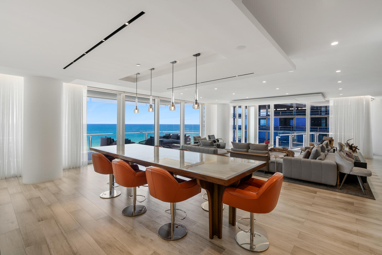 9001 Collins Avenue S-701
