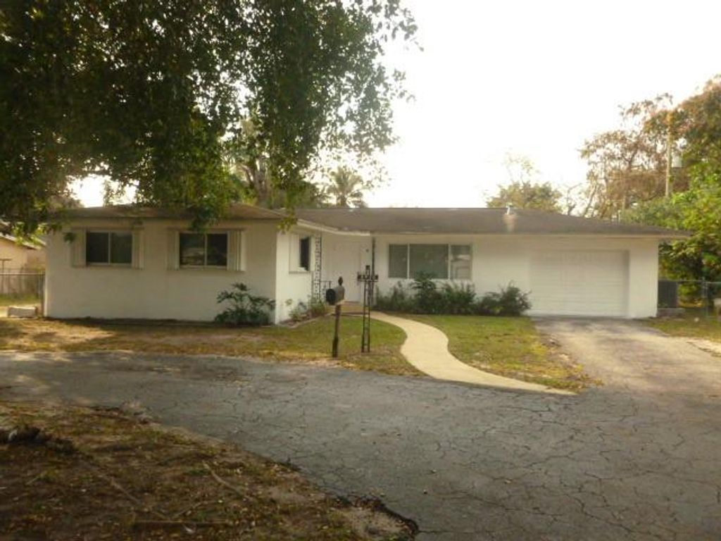 Photo of 4430 W Broward Blvd, Plantation, FL 33317 (MLS # F10315998)