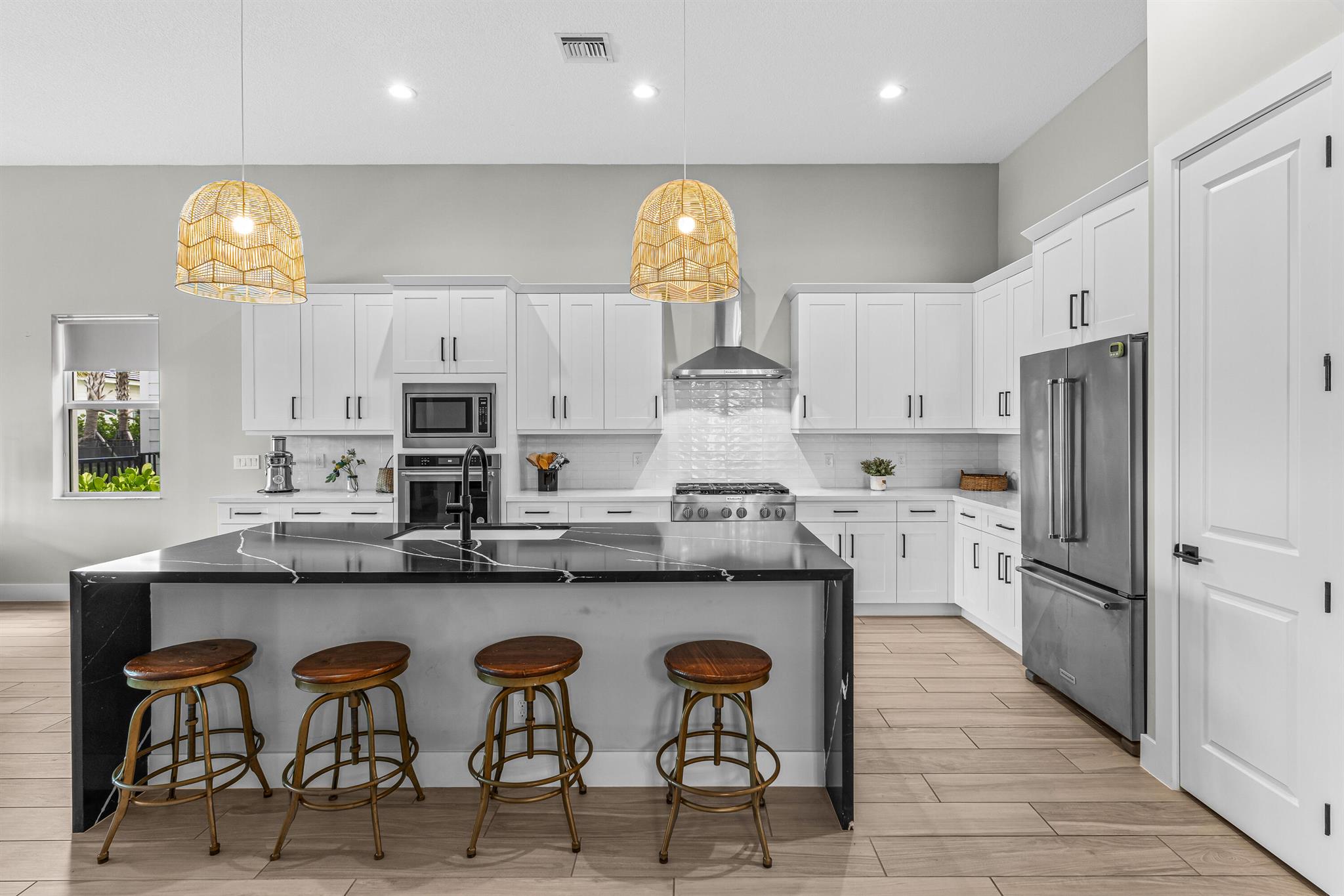 12553 Nautilus Circle, Palm Beach Gardens, FL, 33412/$895,000 4 12553 Nautilus Circle
