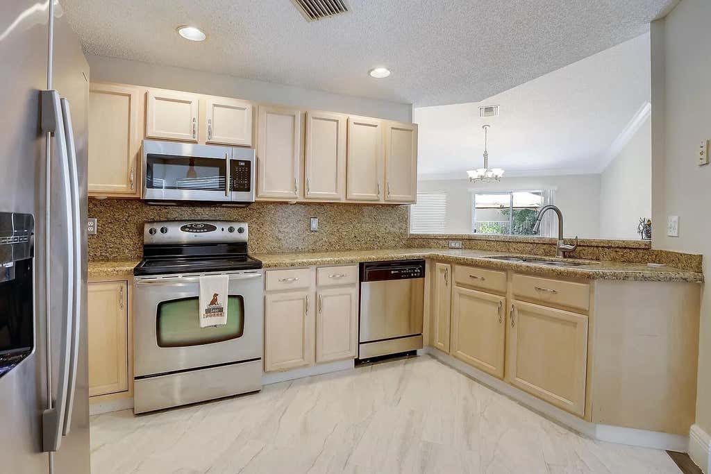 Photo of 13284 MAJESTIC PINE Court, Delray Beach, FL 33484 (MLS # B26060890)