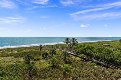 A home in Hutchinson Island