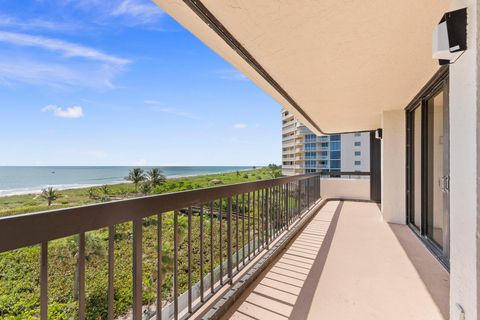 A home in Hutchinson Island